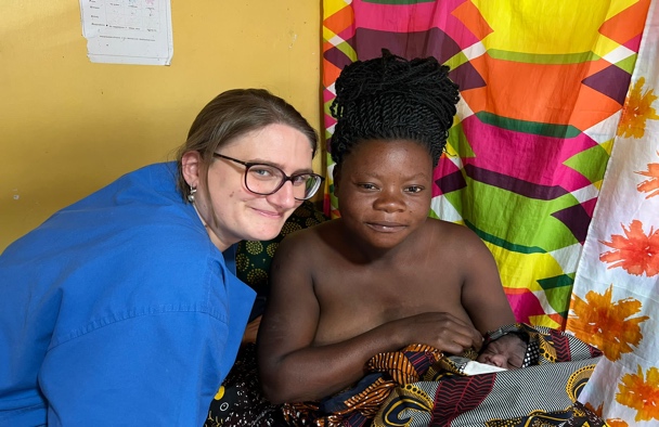 Unsere Hebammen Mandy Pleikies, Sr. Dr Avelina Kavishe, Anke Arnold, Zohra Schardt